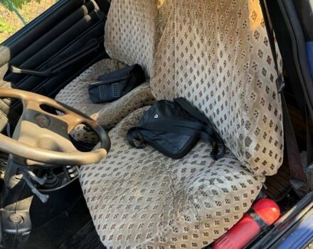 Синій ВАЗ 2107, об'ємом двигуна 1.6 л та пробігом 170 тис. км за 900 $, фото 5 на Automoto.ua