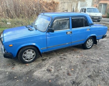 ВАЗ 2107 1984 в Славянске на Automoto.ua Синий ВАЗ 2107, объемом двигателя 1.6 л и пробегом 134 тыс. км за 666 $, фото 1 на Automoto.ua