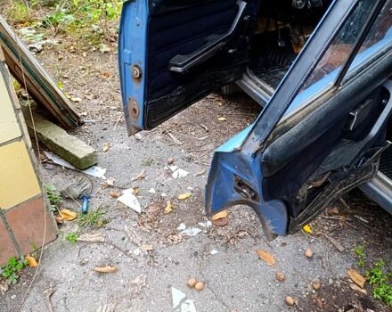 Синий ВАЗ 2107, объемом двигателя 1.3 л и пробегом 126 тыс. км за 500 $, фото 7 на Automoto.ua