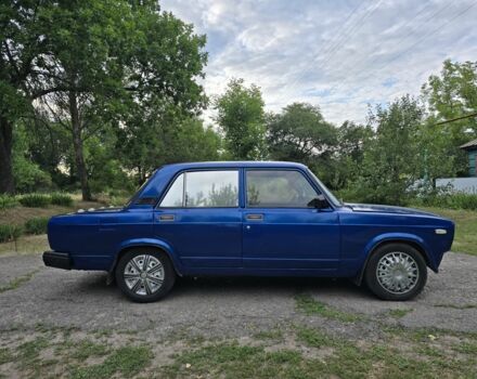 Синий ВАЗ 2107, объемом двигателя 1.5 л и пробегом 99 тыс. км за 721 $, фото 4 на Automoto.ua