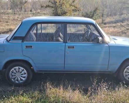 Синий ВАЗ 2107, объемом двигателя 1.5 л и пробегом 176 тыс. км за 850 $, фото 2 на Automoto.ua