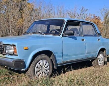 Синий ВАЗ 2107, объемом двигателя 1.5 л и пробегом 176 тыс. км за 850 $, фото 4 на Automoto.ua
