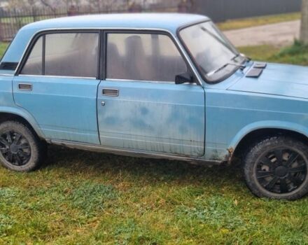 Синий ВАЗ 2107, объемом двигателя 1.5 л и пробегом 289 тыс. км за 770 $, фото 3 на Automoto.ua