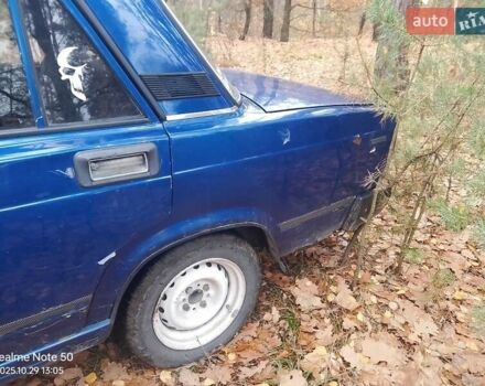 Синий ВАЗ 2107, объемом двигателя 1.3 л и пробегом 303 тыс. км за 595 $, фото 3 на Automoto.ua