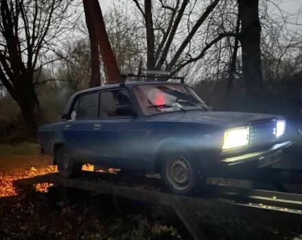 Синий ВАЗ 2107, объемом двигателя 0 л и пробегом 111 тыс. км за 250 $, фото 4 на Automoto.ua