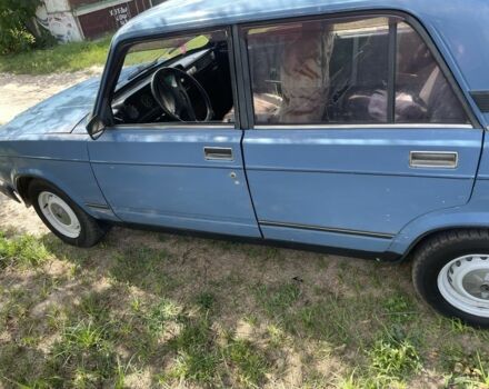 Синий ВАЗ 2107, объемом двигателя 1.6 л и пробегом 300 тыс. км за 899 $, фото 3 на Automoto.ua