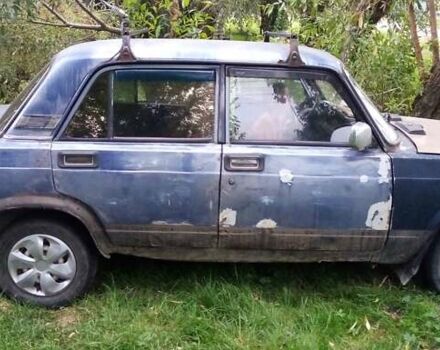 ВАЗ 2107 1990 в Черновцах на Automoto.ua Синий ВАЗ 2107, объемом двигателя 1.5 л и пробегом 201 тыс. км за 550 $, фото 2 на Automoto.ua