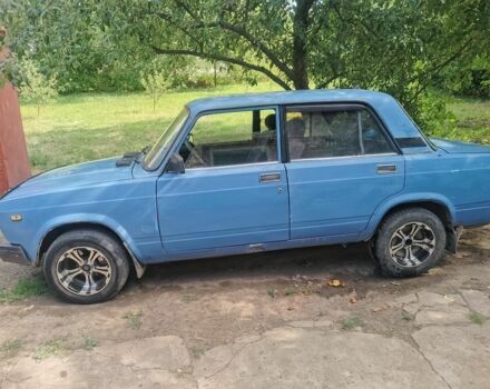 ВАЗ 2107 1990 в Смеле на Automoto.ua Синий ВАЗ 2107, объемом двигателя 0 л и пробегом 88 тыс. км за 595 $, фото 1 на Automoto.ua