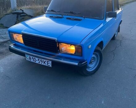 Синий ВАЗ 2107, объемом двигателя 1 л и пробегом 300 тыс. км за 994 $, фото 3 на Automoto.ua