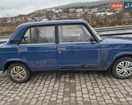 Синий ВАЗ 2107, объемом двигателя 1.5 л и пробегом 100 тыс. км за 650 $, фото 3 на Automoto.ua