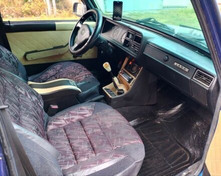 Синий ВАЗ 2107, объемом двигателя 1.6 л и пробегом 150 тыс. км за 950 $, фото 4 на Automoto.ua