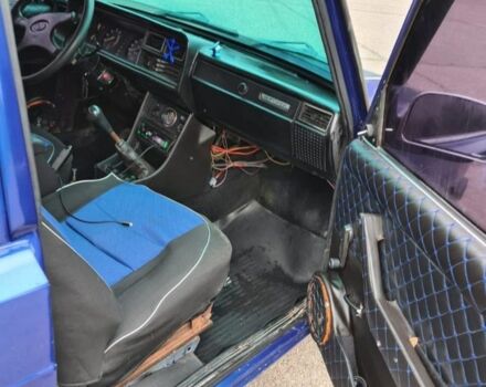 Синий ВАЗ 2107, объемом двигателя 1.5 л и пробегом 200 тыс. км за 900 $, фото 2 на Automoto.ua