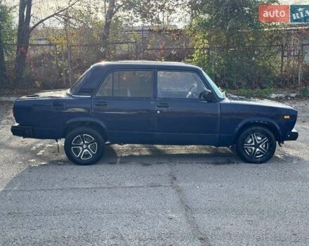 ВАЗ 2107 2003 в Запорожье на Automoto.ua Синий ВАЗ 2107, объемом двигателя 1.45 л и пробегом 250 тыс. км за 900 $, фото 5 на Automoto.ua