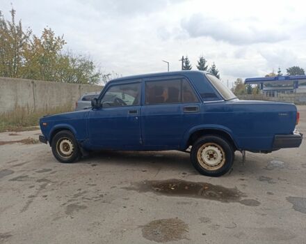 ВАЗ 2107 2004 в Черняхове на Automoto.ua Синий ВАЗ 2107, объемом двигателя 0 л и пробегом 31 тыс. км за 800 $, фото 4 на Automoto.ua