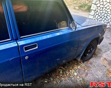 ВАЗ 2107 2004 у Кам'янське (Дніпродзержинськ) на Automoto.ua Синій ВАЗ 2107, об'ємом двигуна 1.5 л та пробігом 176 тис. км за 620 $, фото 6 на Automoto.ua