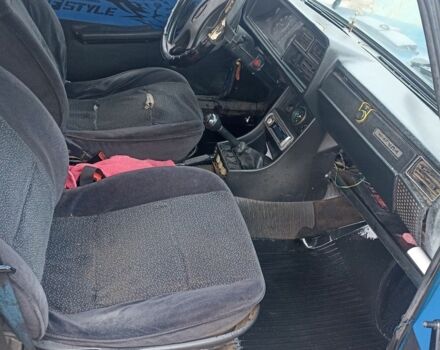 ВАЗ 2107 2004 в Черняхове на Automoto.ua Синий ВАЗ 2107, объемом двигателя 0 л и пробегом 31 тыс. км за 800 $, фото 1 на Automoto.ua