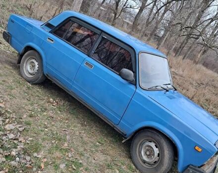 Синий ВАЗ 2107, объемом двигателя 1.5 л и пробегом 76 тыс. км за 1150 $, фото 3 на Automoto.ua