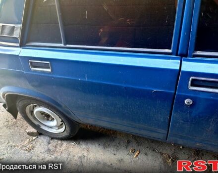 ВАЗ 2107 2004 у Кам'янське (Дніпродзержинськ) на Automoto.ua Синій ВАЗ 2107, об'ємом двигуна 1.5 л та пробігом 176 тис. км за 620 $, фото 4 на Automoto.ua