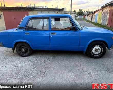 Синий ВАЗ 2107, объемом двигателя 1.5 л и пробегом 600 тыс. км за 700 $, фото 4 на Automoto.ua