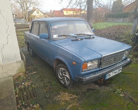 Синий ВАЗ 2107, объемом двигателя 1.5 л и пробегом 100 тыс. км за 1100 $, фото 3 на Automoto.ua