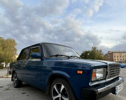 ВАЗ 2107 2005 у Кременчуге на Automoto.ua Синій ВАЗ 2107, об'ємом двигуна 1.45 л та пробігом 53 тис. км за 2000 $, фото 25 на Automoto.ua