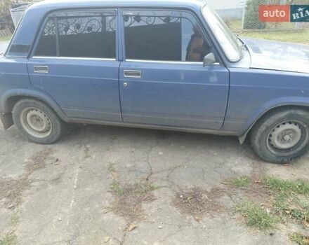Синий ВАЗ 2107, объемом двигателя 1.45 л и пробегом 600 тыс. км за 1250 $, фото 1 на Automoto.ua