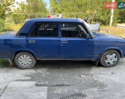 Синий ВАЗ 2107, объемом двигателя 1.45 л и пробегом 240 тыс. км за 709 $, фото 2 на Automoto.ua