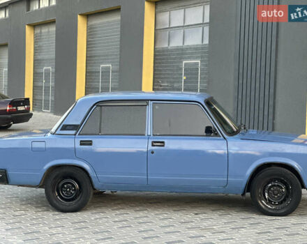 Синій ВАЗ 2107, об'ємом двигуна 1.5 л та пробігом 150 тис. км за 950 $, фото 3 на Automoto.ua