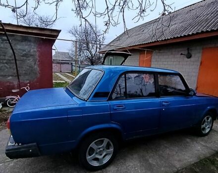 Синий ВАЗ 2107, объемом двигателя 1.5 л и пробегом 0 тыс. км за 1100 $, фото 3 на Automoto.ua