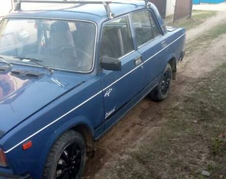 Синий ВАЗ 2107, объемом двигателя 1.45 л и пробегом 112 тыс. км за 1150 $, фото 2 на Automoto.ua