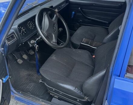 Синий ВАЗ 2107, объемом двигателя 1.6 л и пробегом 180 тыс. км за 950 $, фото 6 на Automoto.ua