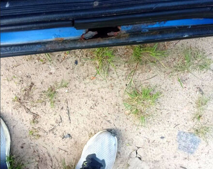 Синий ВАЗ 2107, объемом двигателя 1.5 л и пробегом 99 тыс. км за 1150 $, фото 9 на Automoto.ua