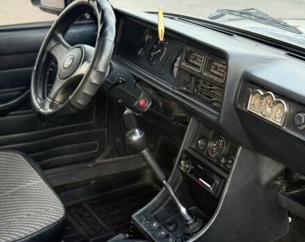 Синий ВАЗ 2107, объемом двигателя 1.5 л и пробегом 100 тыс. км за 1300 $, фото 6 на Automoto.ua