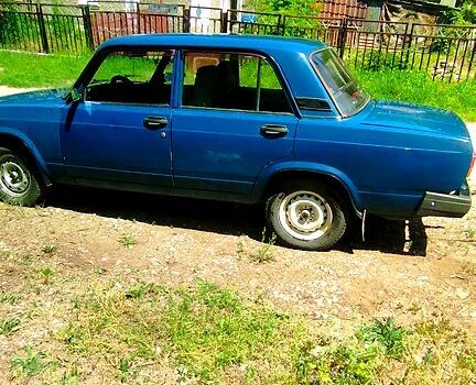 Синий ВАЗ 2107, объемом двигателя 1.6 л и пробегом 0 тыс. км за 800 $, фото 2 на Automoto.ua