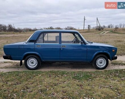 Синий ВАЗ 2107, объемом двигателя 1.5 л и пробегом 80 тыс. км за 3500 $, фото 11 на Automoto.ua