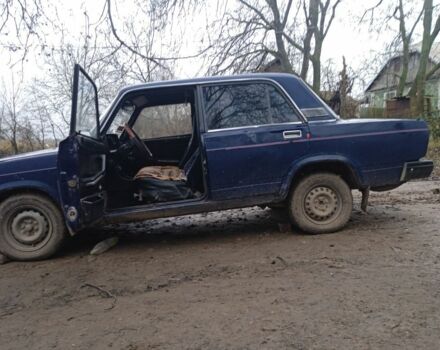 Синий ВАЗ 2107, объемом двигателя 7 л и пробегом 100 тыс. км за 350 $, фото 2 на Automoto.ua