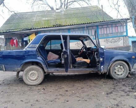 Синий ВАЗ 2107, объемом двигателя 7 л и пробегом 100 тыс. км за 350 $, фото 3 на Automoto.ua