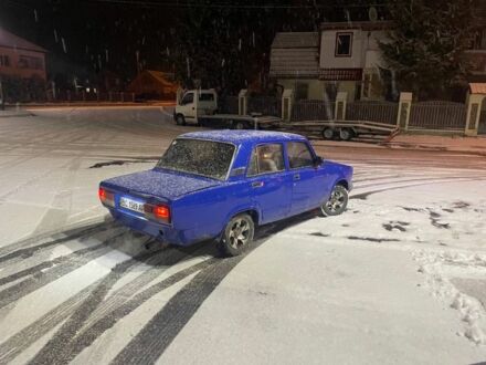 ВАЗ 2107 1982 у Городке на Automoto.ua Синій ВАЗ 2107, об'ємом двигуна 1.5 л та пробігом 2 тис. км за 483 $, фото 1 на Automoto.ua