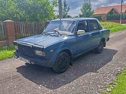 Синий ВАЗ 2107, объемом двигателя 1.5 л и пробегом 100 тыс. км за 450 $, фото 1 на Automoto.ua