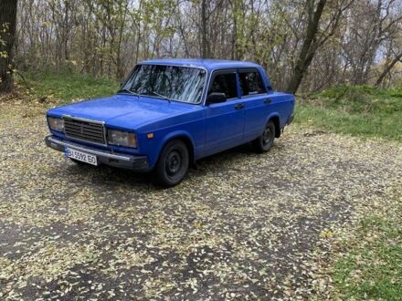 ВАЗ 2107 1986 в Миргороде на Automoto.ua Синий ВАЗ 2107, объемом двигателя 1.3 л и пробегом 200 тыс. км за 642 $, фото 1 на Automoto.ua