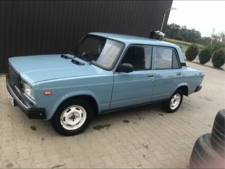 ВАЗ 2107 1988 в Черновцах на Automoto.ua Синий ВАЗ 2107, объемом двигателя 1.5 л и пробегом 800 тыс. км за 800 $, фото 1 на Automoto.ua