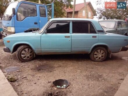 ВАЗ 2107 1988 у Івано-Франківську на Automoto.ua Синій ВАЗ 2107, об'ємом двигуна 0 л та пробігом 691 тис. км за 850 $, фото 1 на Automoto.ua