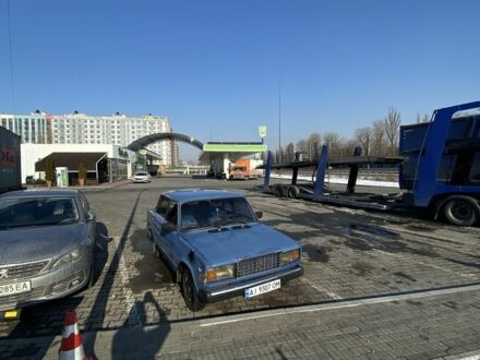 ВАЗ 2107 1990 в Киеве на Automoto.ua Синий ВАЗ 2107, объемом двигателя 1.5 л и пробегом 1000 тыс. км за 700 $, фото 1 на Automoto.ua