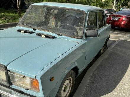 ВАЗ 2107 1990 в Днепре (Днепропетровске) на Automoto.ua Синий ВАЗ 2107, объемом двигателя 0 л и пробегом 200 тыс. км за 700 $, фото 1 на Automoto.ua