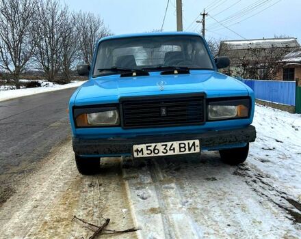 Синий ВАЗ 2107, объемом двигателя 1.5 л и пробегом 350 тыс. км за 1100 $, фото 1 на Automoto.ua