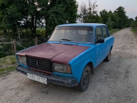 ВАЗ 2107 1992 в Червонограде на Automoto.ua Синий ВАЗ 2107, объемом двигателя 0 л и пробегом 95 тыс. км за 156 $, фото 1 на Automoto.ua