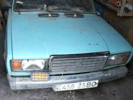 ВАЗ 2107 1994 в Червонограде на Automoto.ua Синий ВАЗ 2107, объемом двигателя 0 л и пробегом 200 тыс. км за 500 $, фото 1 на Automoto.ua