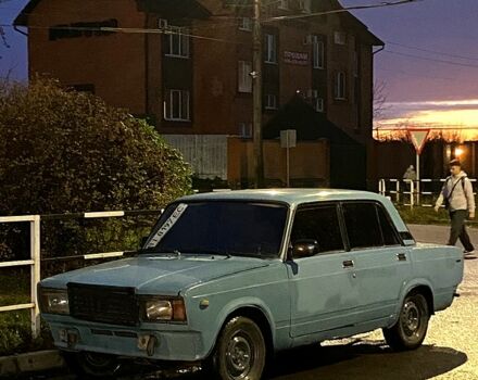 Синий ВАЗ 2107, объемом двигателя 1.5 л и пробегом 300 тыс. км за 380 $, фото 1 на Automoto.ua