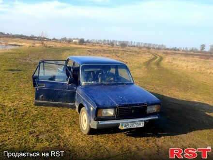 Синий ВАЗ 2107, объемом двигателя 15 л и пробегом 95 тыс. км за 380 $, фото 1 на Automoto.ua