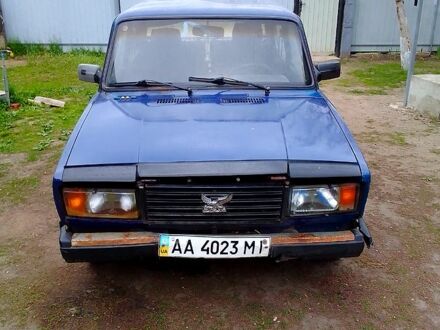 ВАЗ 2107 1998 в Звенигородка на Automoto.ua Синий ВАЗ 2107, объемом двигателя 15 л и пробегом 0 тыс. км за 340 $, фото 1 на Automoto.ua